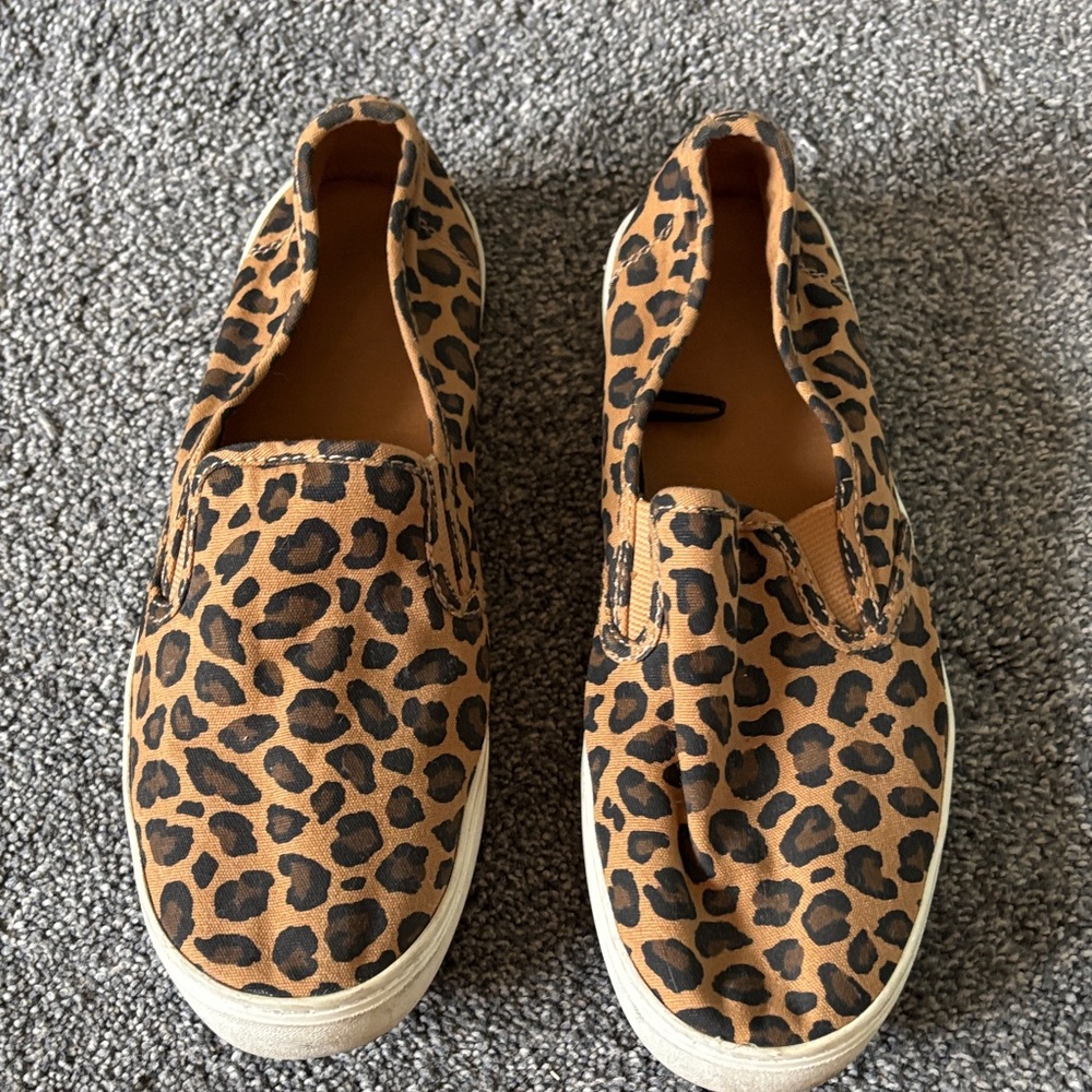 Old Navy Leopard Print Flats